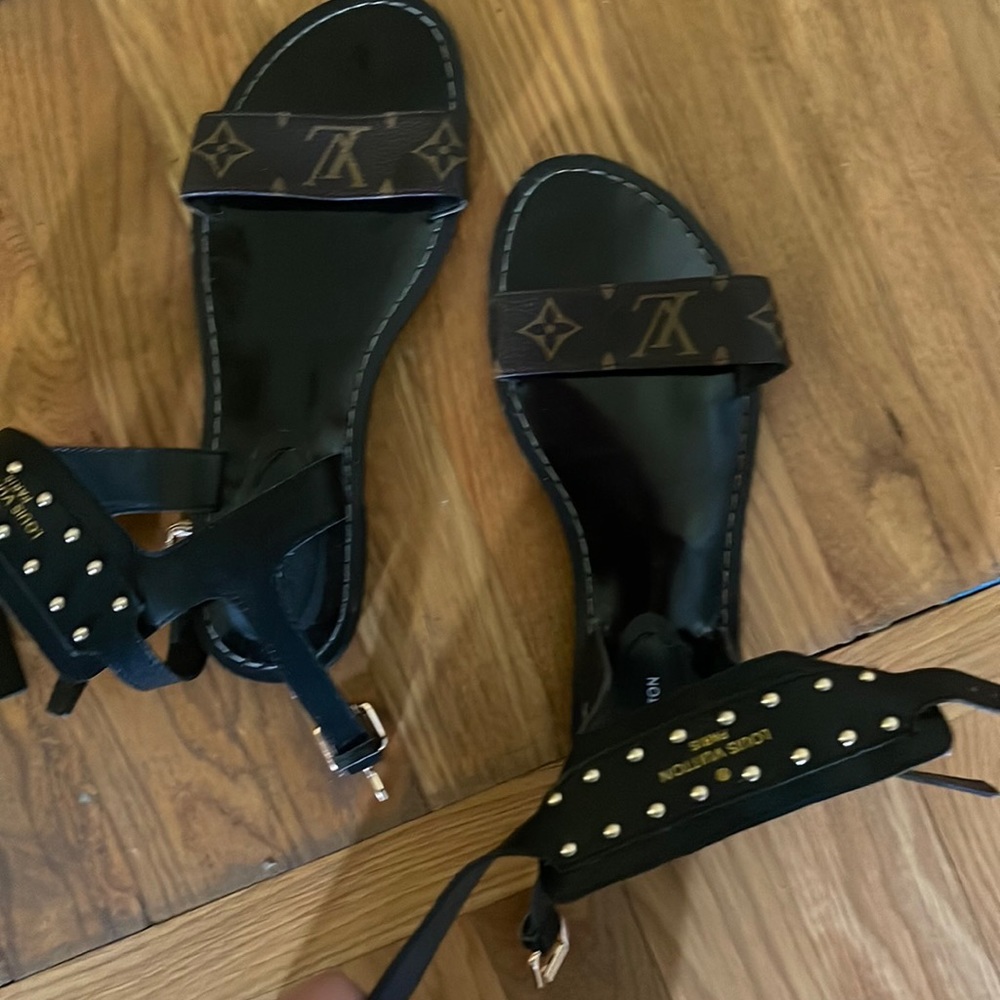 they little big on my   but they really nice and new I haven’t ever wearing it